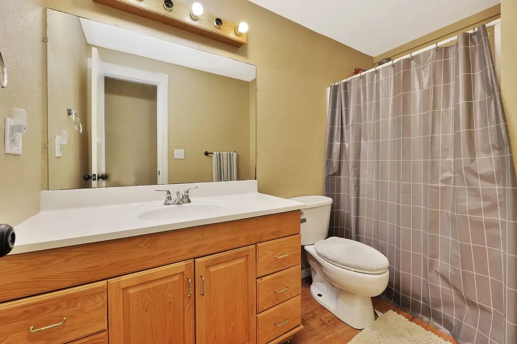 1714 N Buckeye Court Andover KS 67002