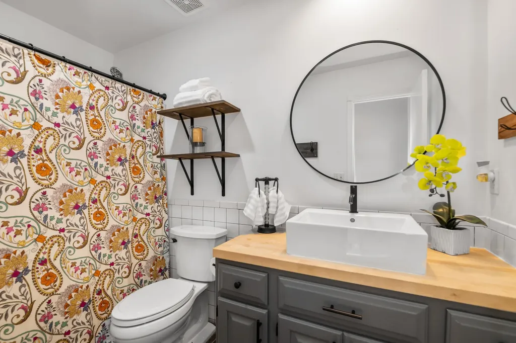 344 N Oakmont Court Andover KS 67002