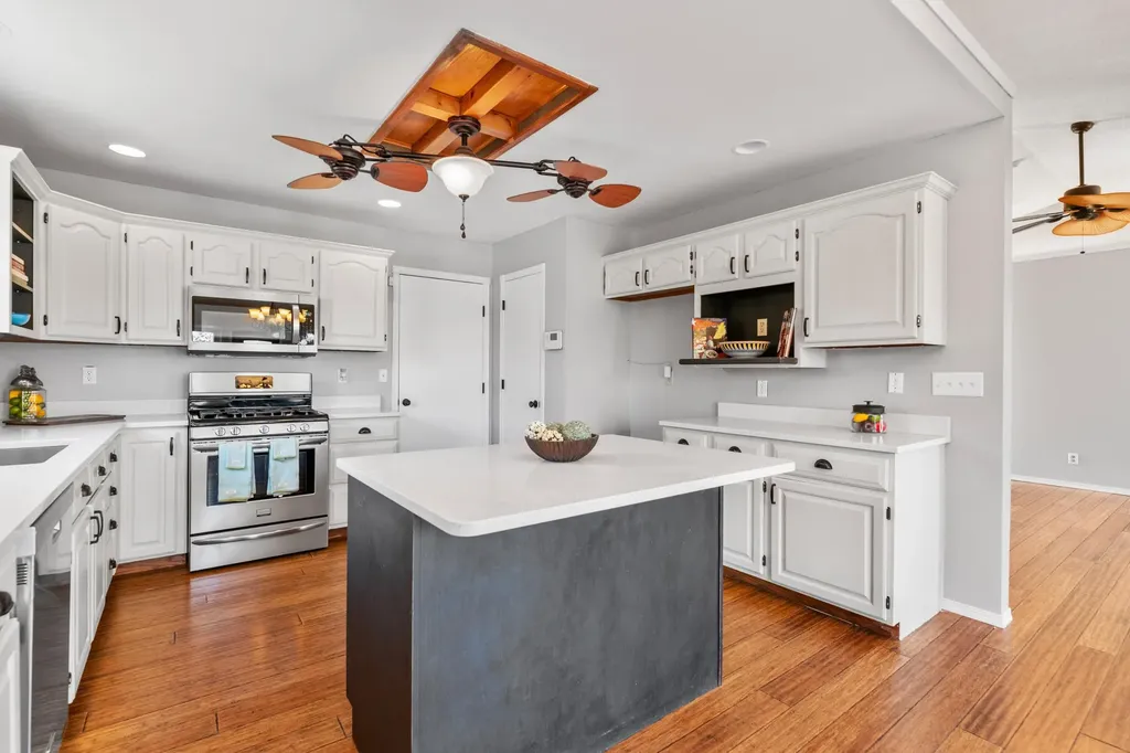 344 N Oakmont Court Andover KS 67002