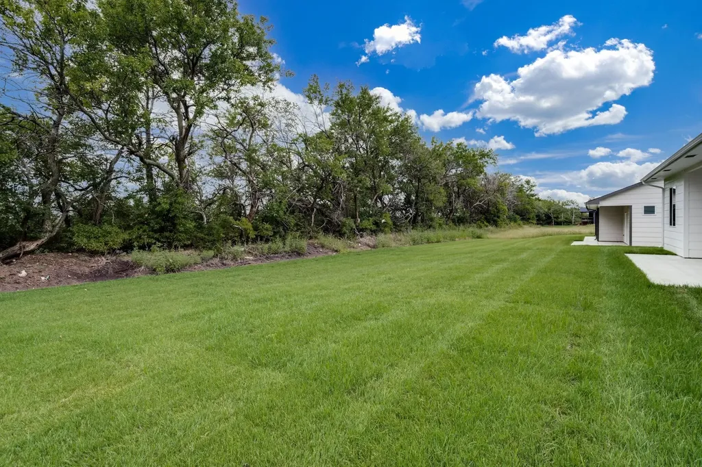 9104 E 33rd Circle S Wichita KS 67210