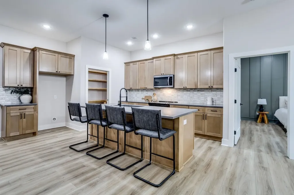 9104 E 33rd Circle S Wichita KS 67210