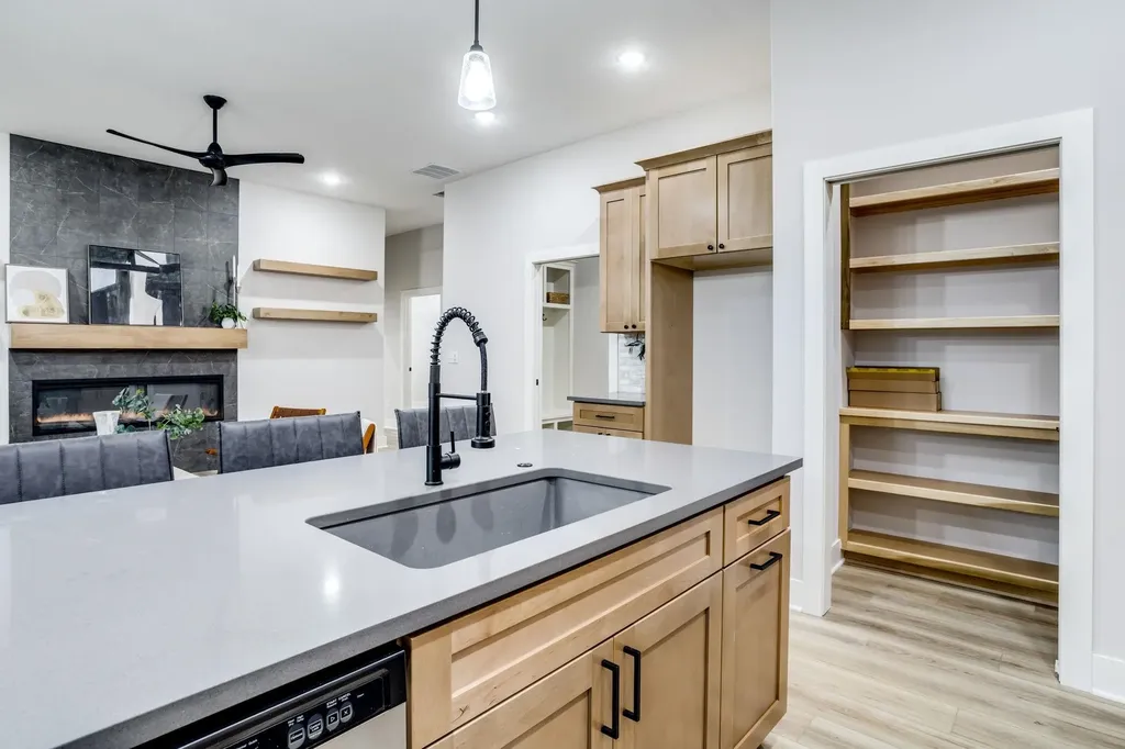 9104 E 33rd Circle S Wichita KS 67210