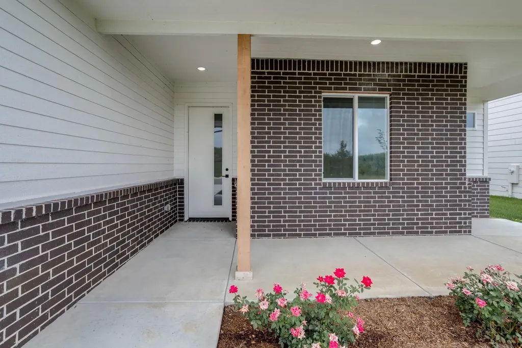 9104 E 33rd Circle S Wichita KS 67210