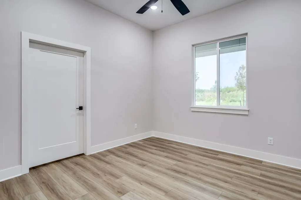 9104 E 33rd Circle S Wichita KS 67210