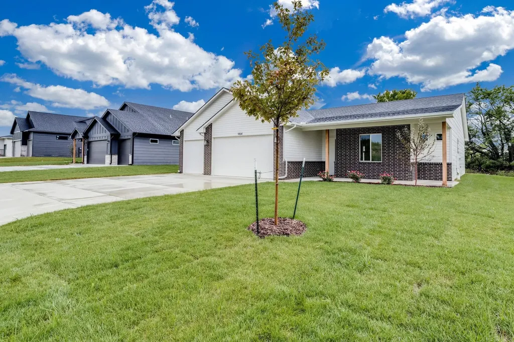 9104 E 33rd Circle S Wichita KS 67210