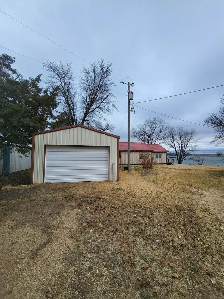 109 Eureka Lake Road Eureka KS 67045