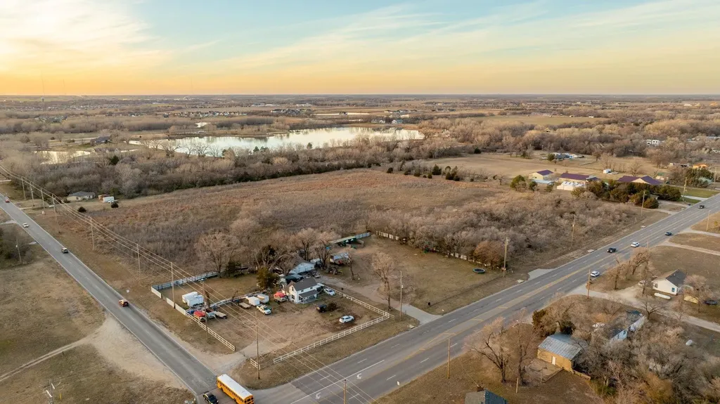0000 N Ridge Road Wichita KS 67205