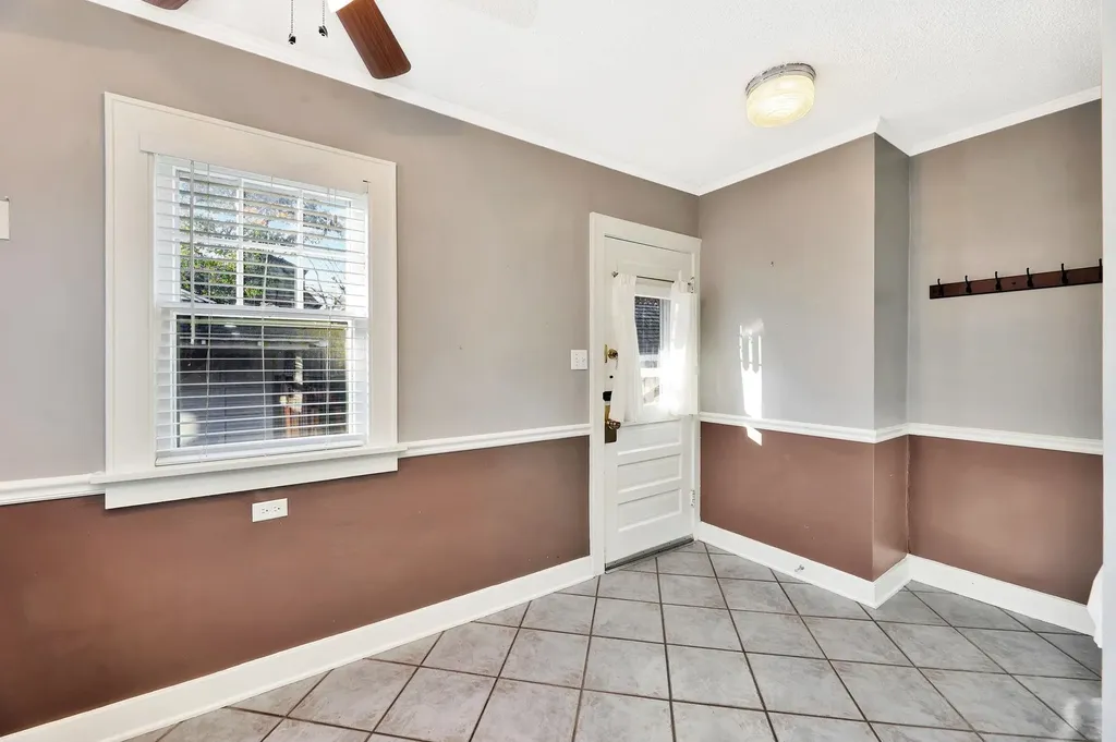 351 N Dellrose Wichita KS 67208