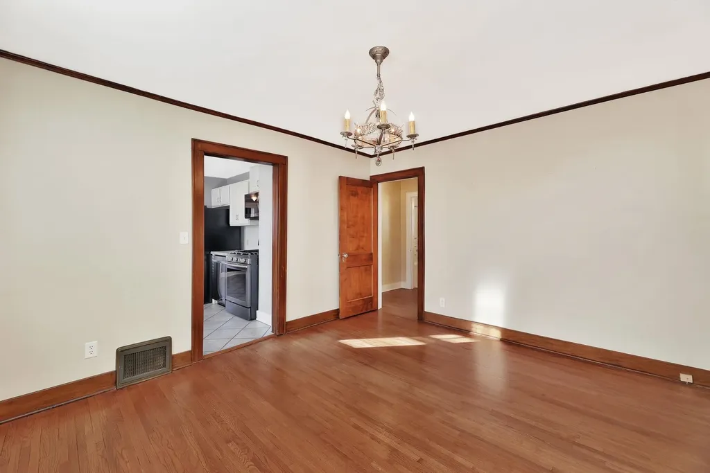 351 N Dellrose Wichita KS 67208
