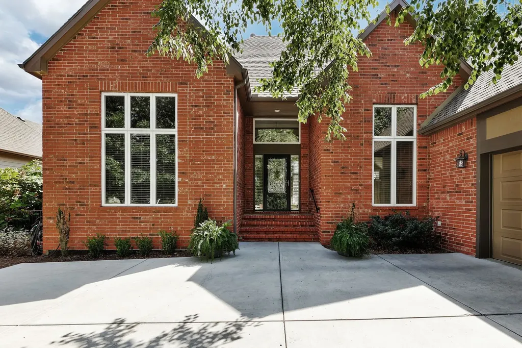 10203 E Churchill Wichita KS 67206
