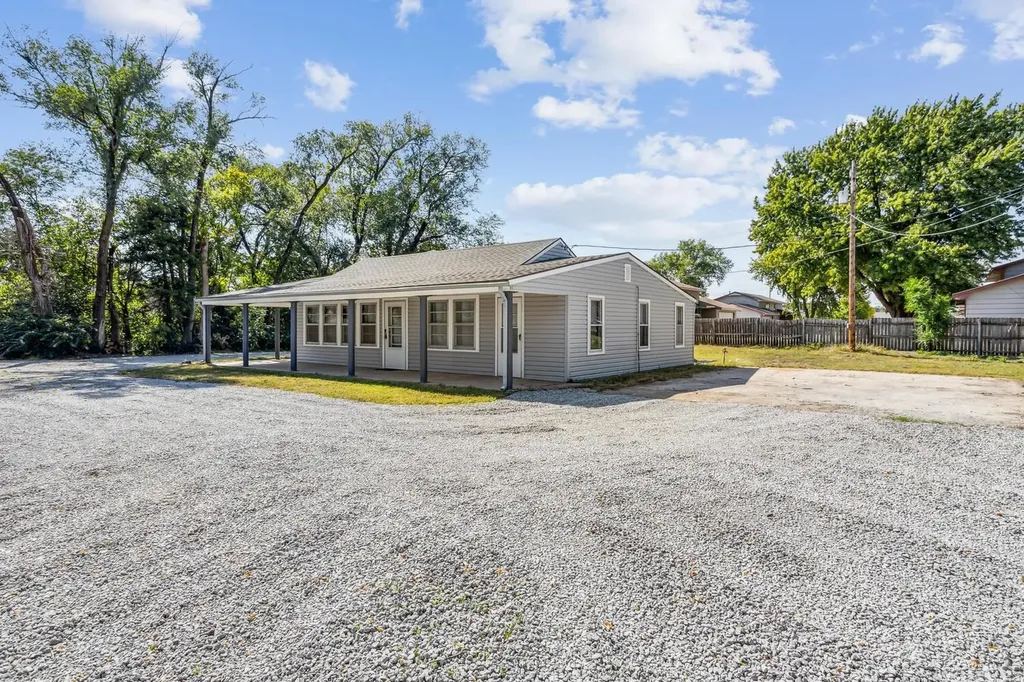 1000 W 55th Street S Wichita KS 67217