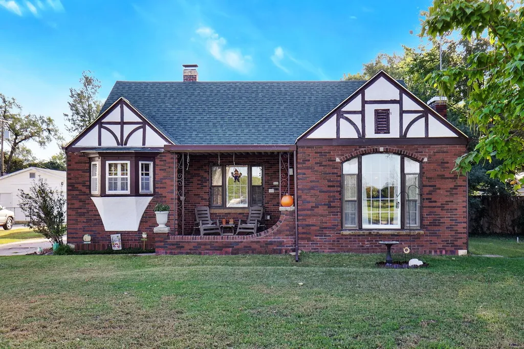 842 N Amidon Avenue Wichita KS 67203