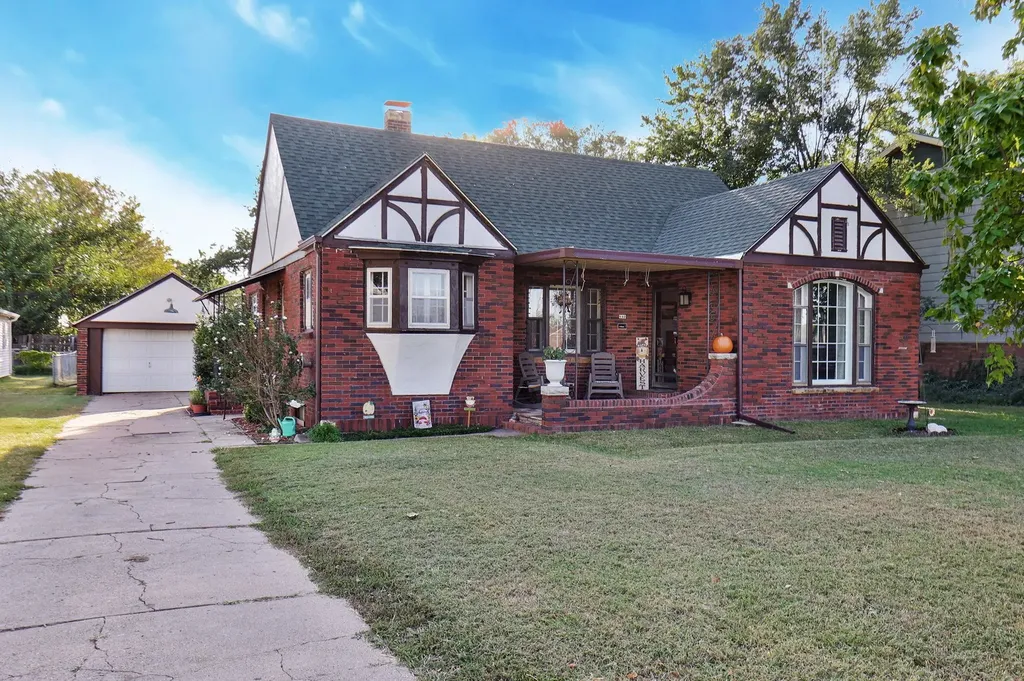 842 N Amidon Avenue Wichita KS 67203