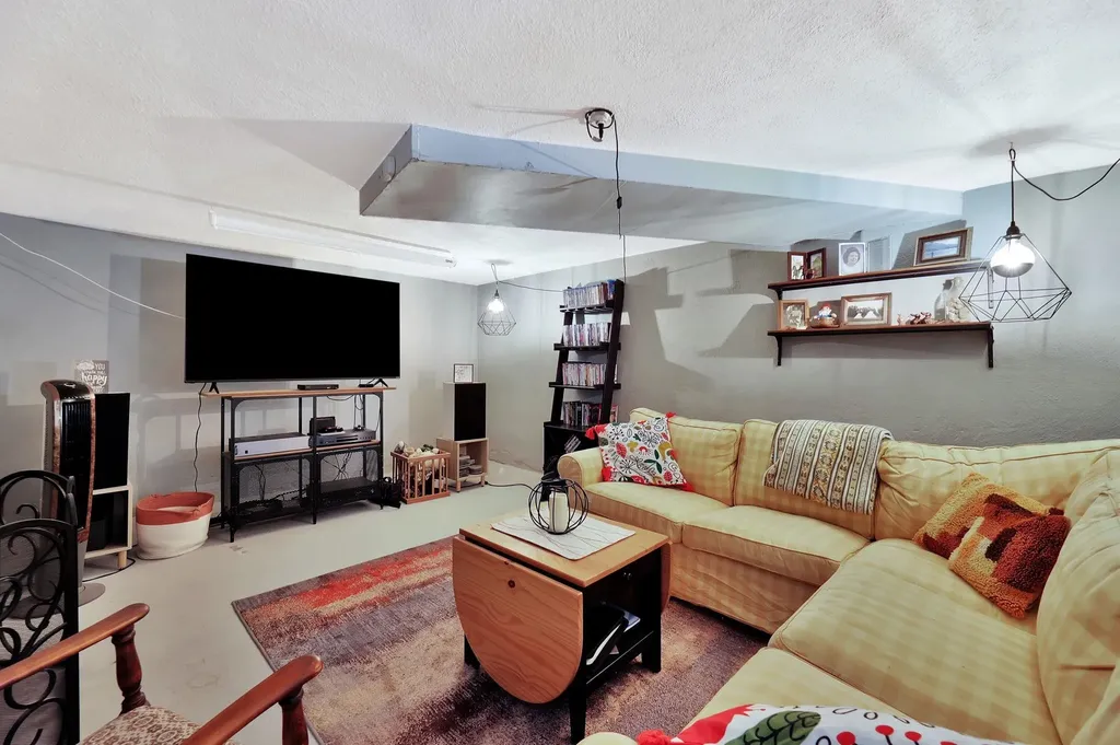 842 N Amidon Avenue Wichita KS 67203