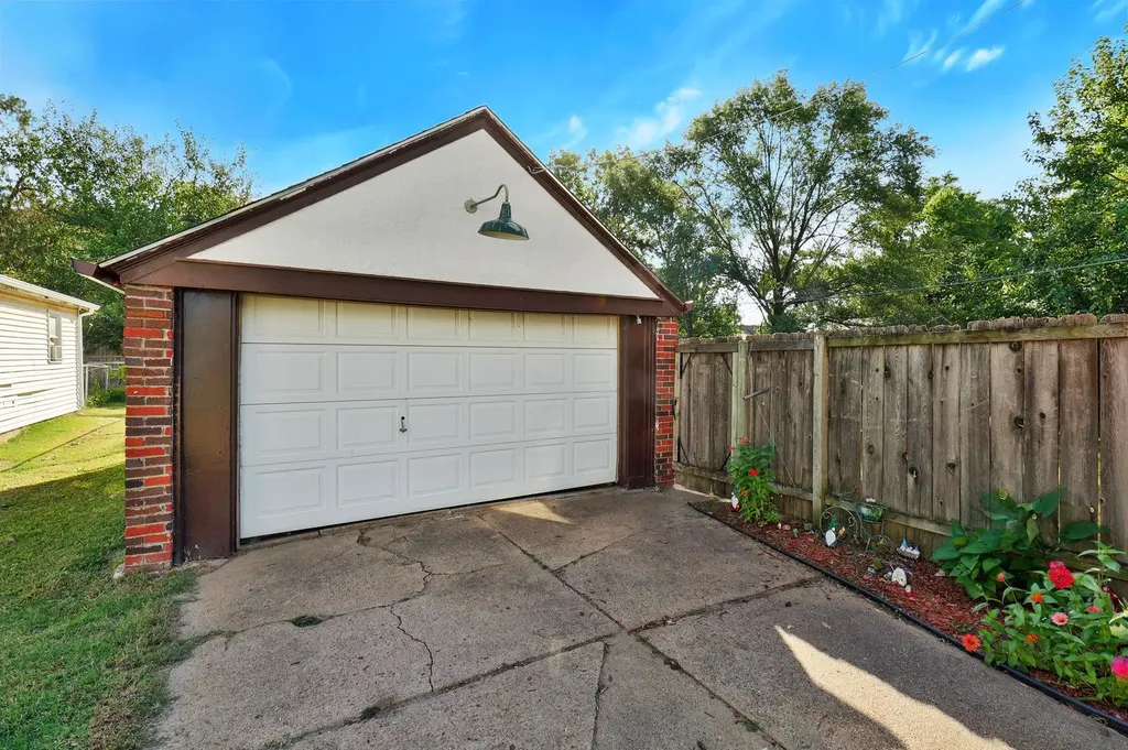 842 N Amidon Avenue Wichita KS 67203