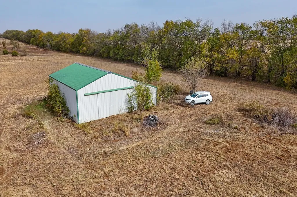13510 SW 220th Street Douglass KS 67039