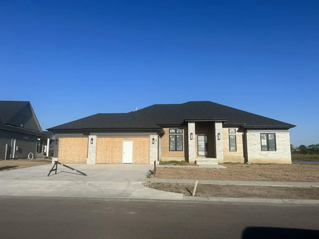 2314 Sagebrush Wichita KS 67230
