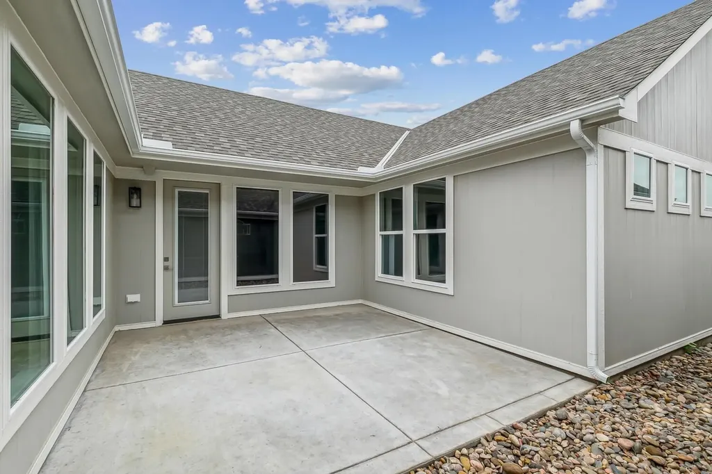 322 W Pepper Tree Road Andover KS 67002