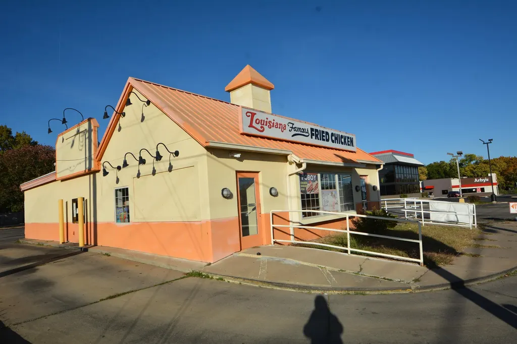 4206 E Harry Street Wichita KS 67218