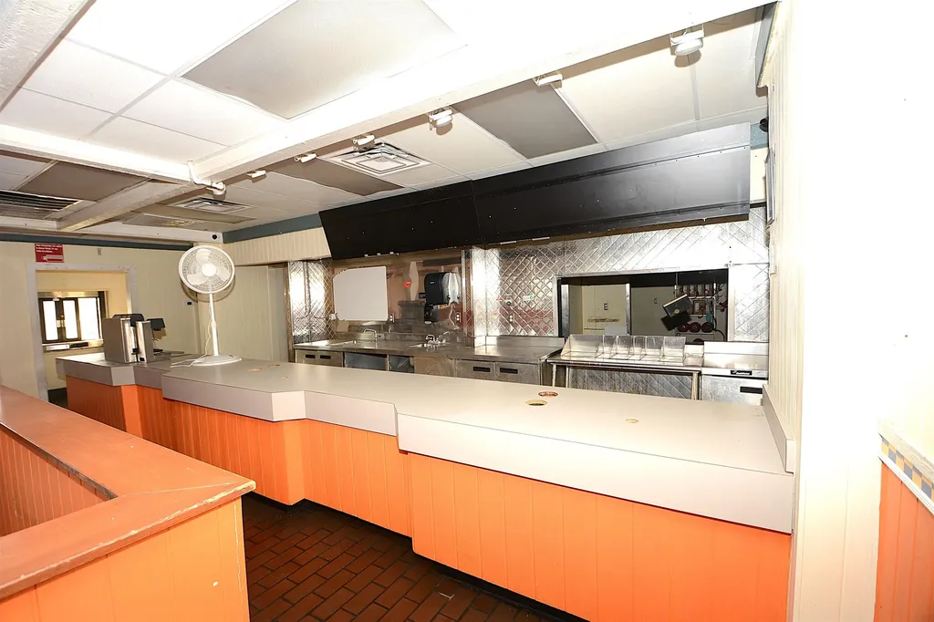 4206 E Harry Street Wichita KS 67218