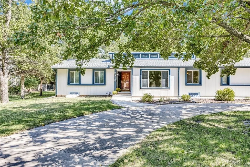 2318 N Hathway Circle Wichita KS 67226
