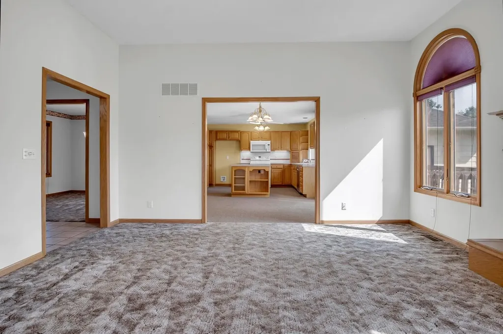 505 Stone Creek Drive Newton KS 67114