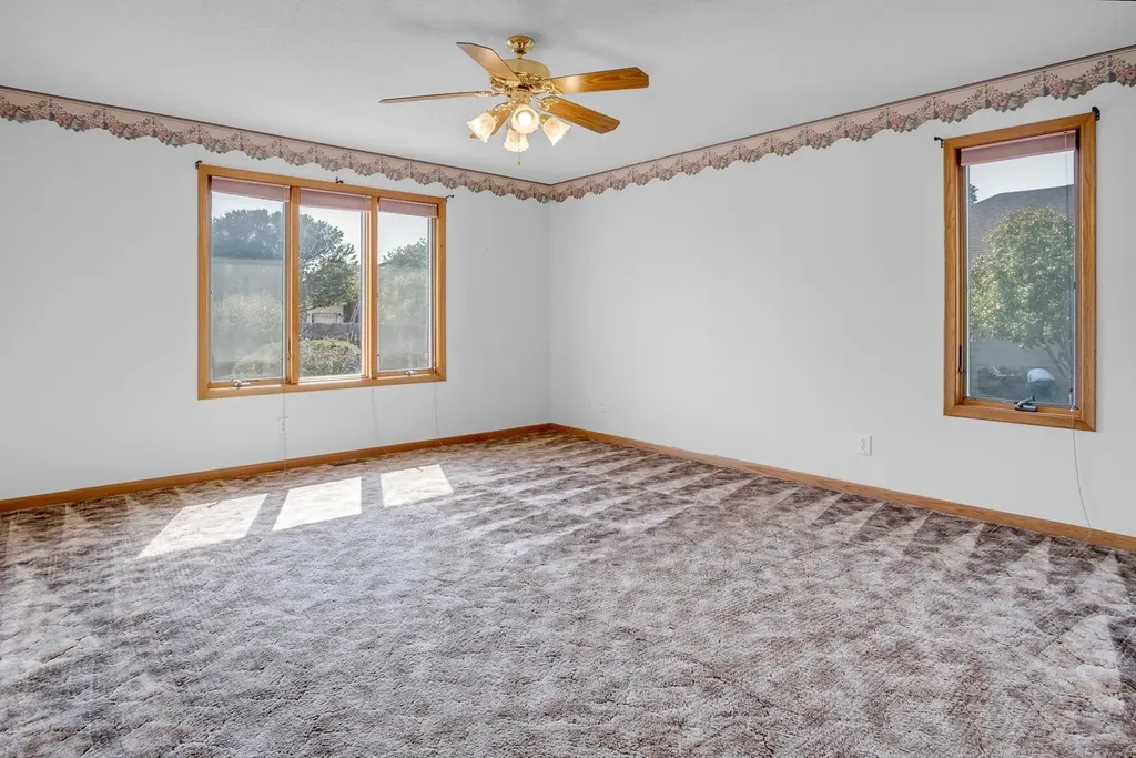505 Stone Creek Drive Newton KS 67114