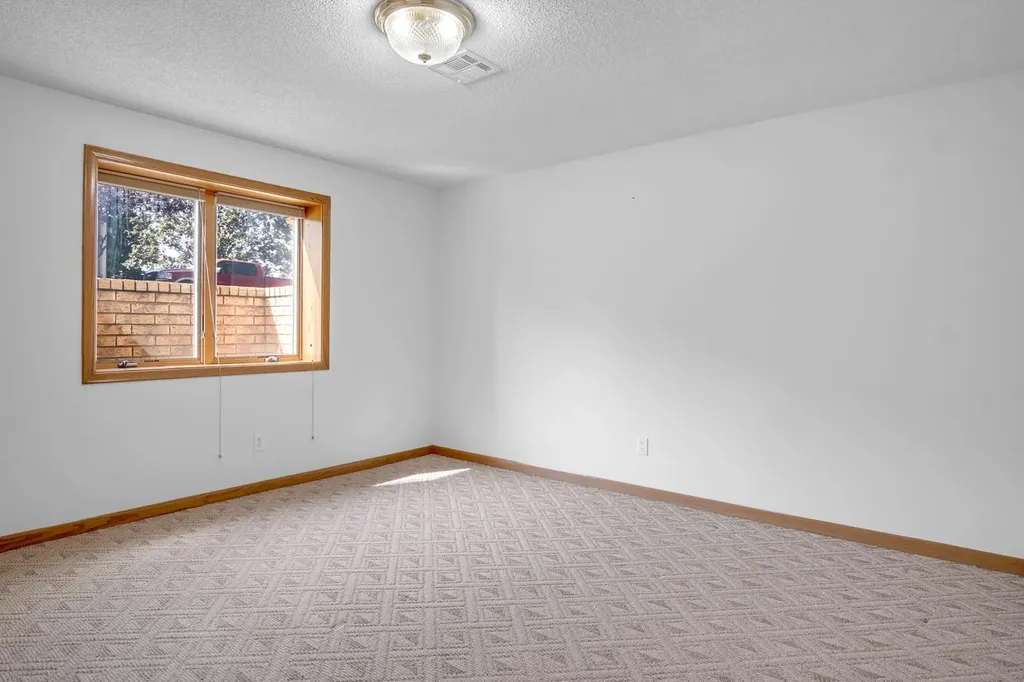 505 Stone Creek Drive Newton KS 67114
