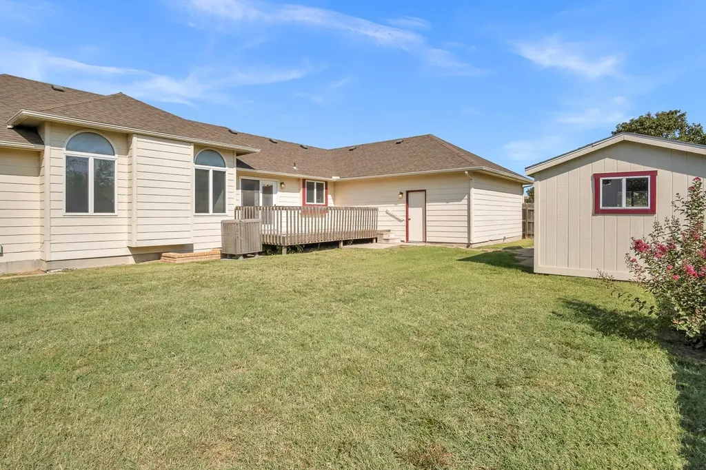 505 Stone Creek Drive Newton KS 67114