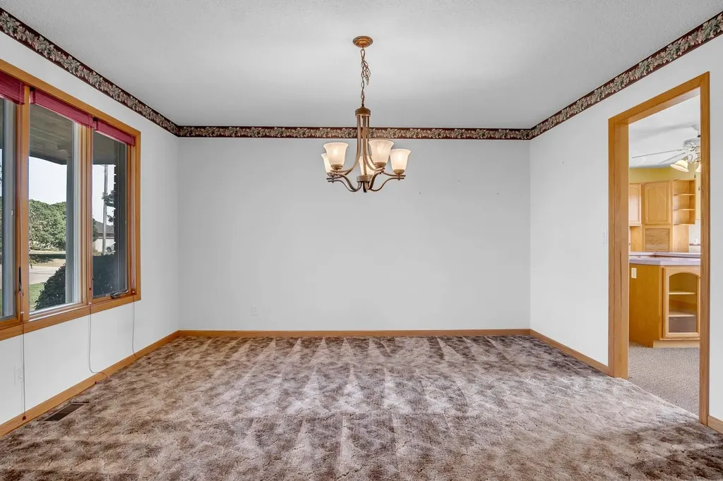 505 Stone Creek Drive Newton KS 67114