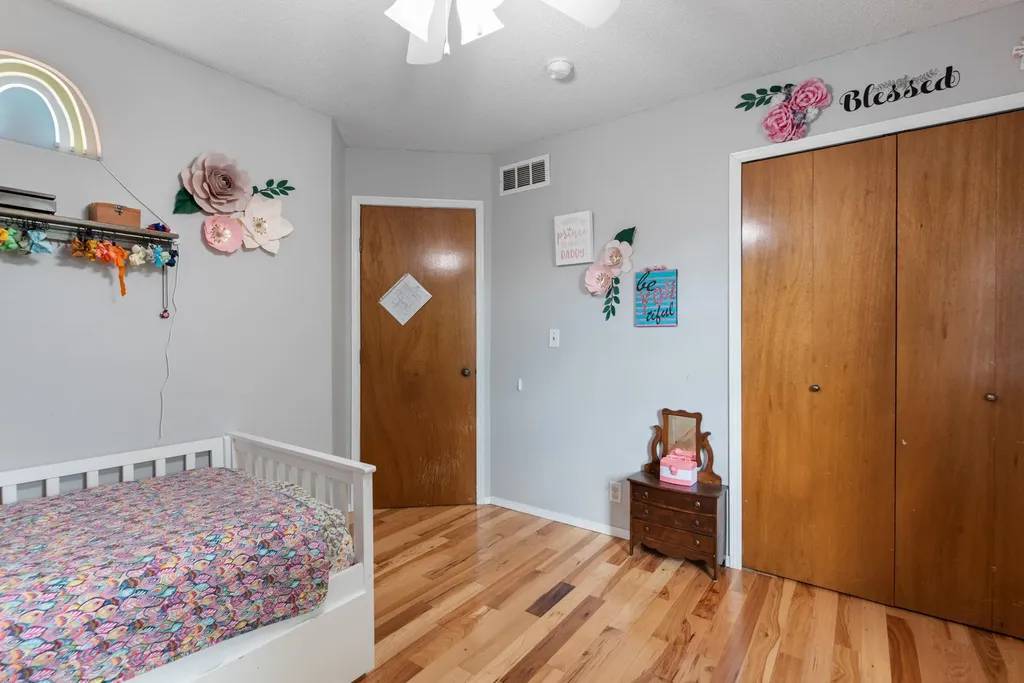 7213 E Brookview Circle Wichita KS 67226