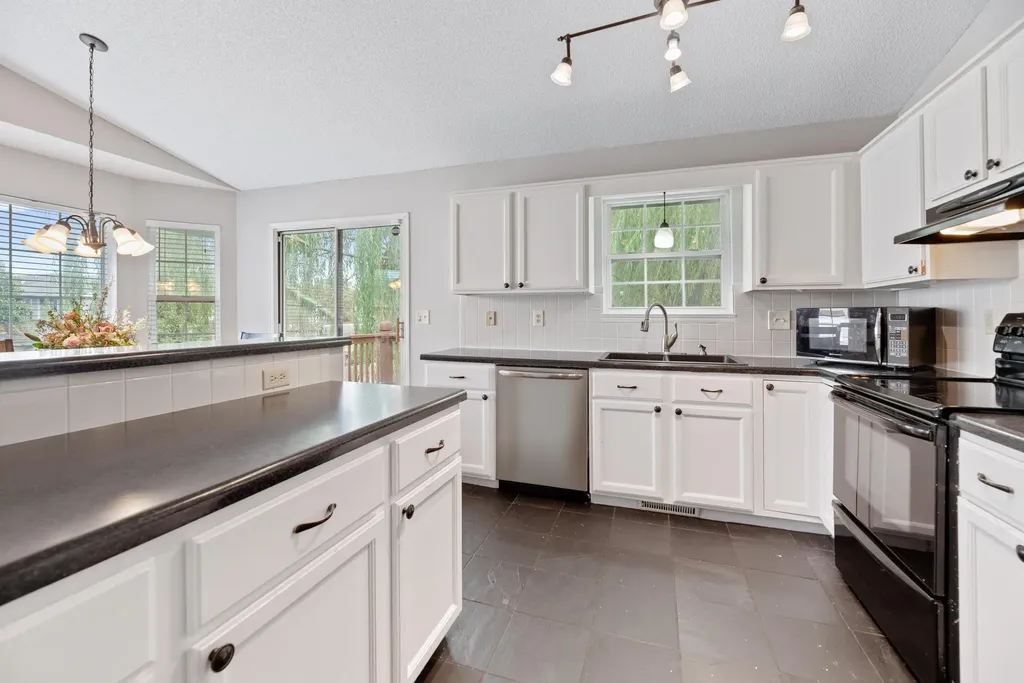 7213 E Brookview Circle Wichita KS 67226