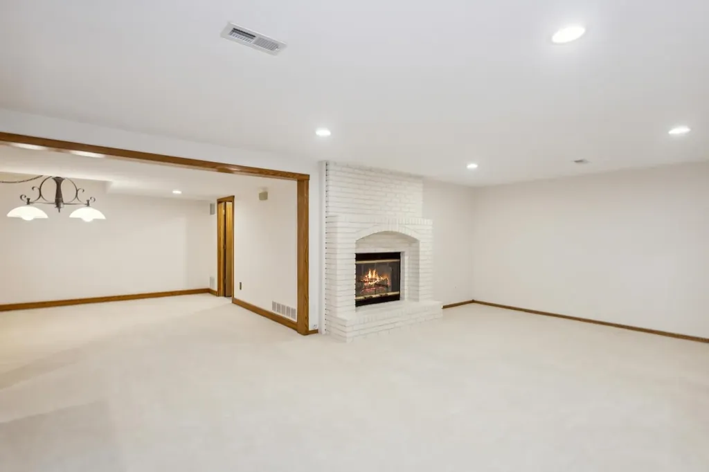 549 N Turnberry Circle Wichita KS 67230