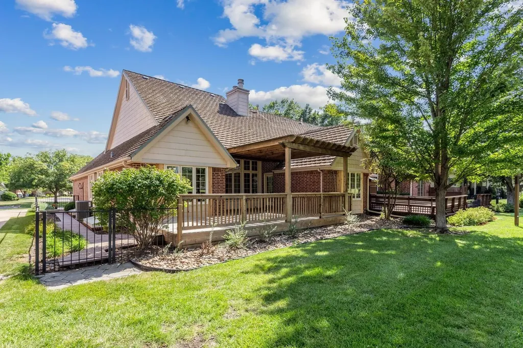 549 N Turnberry Circle Wichita KS 67230