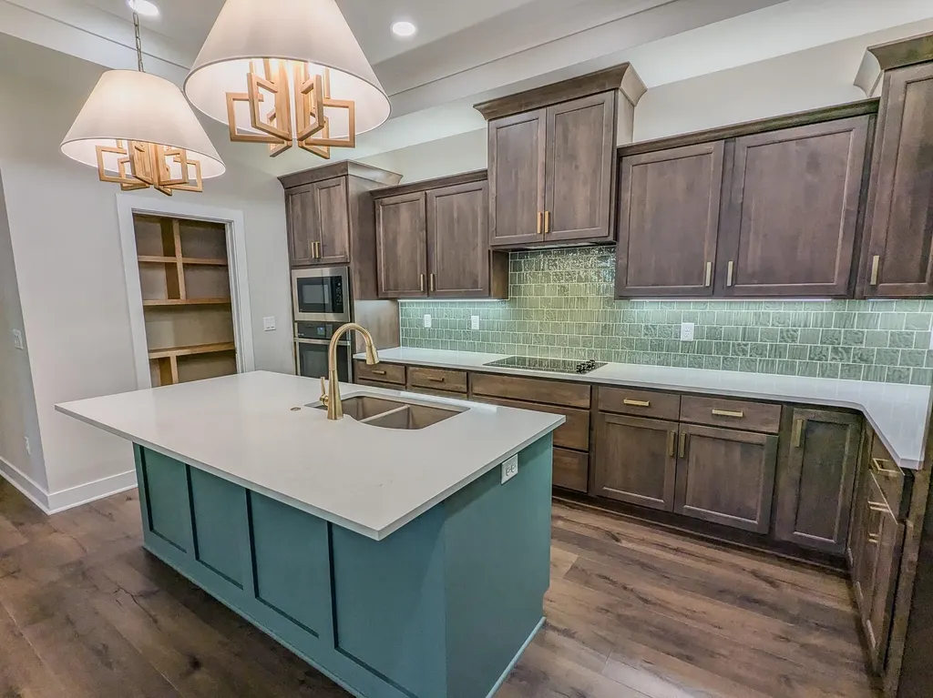 727 E Lexington Lane Andover KS 67002