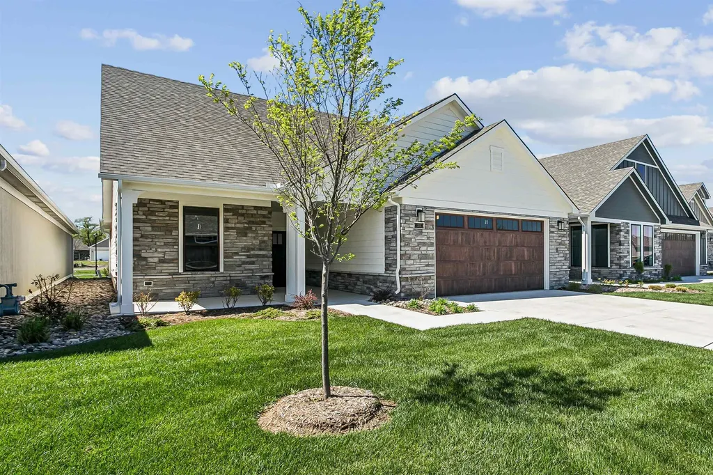 205 S Heritage Way Andover KS 67002