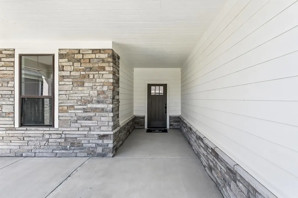 205 S Heritage Way Andover KS 67002