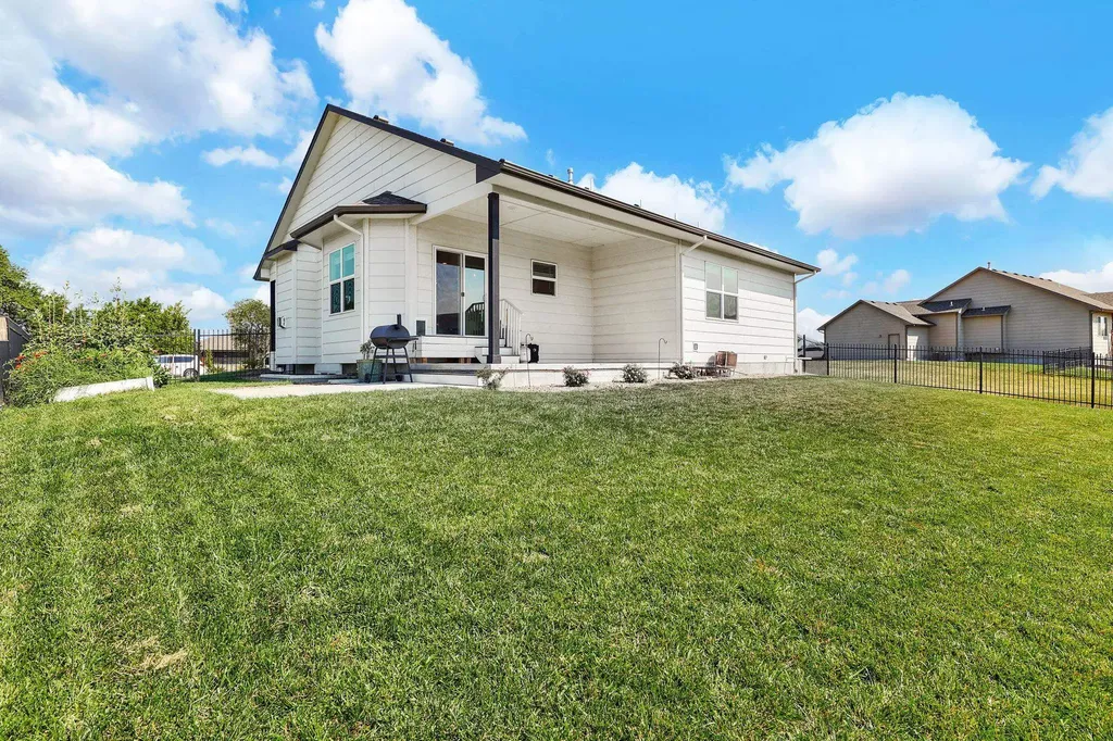 5867 E Central Park Avenue Wichita KS 67220