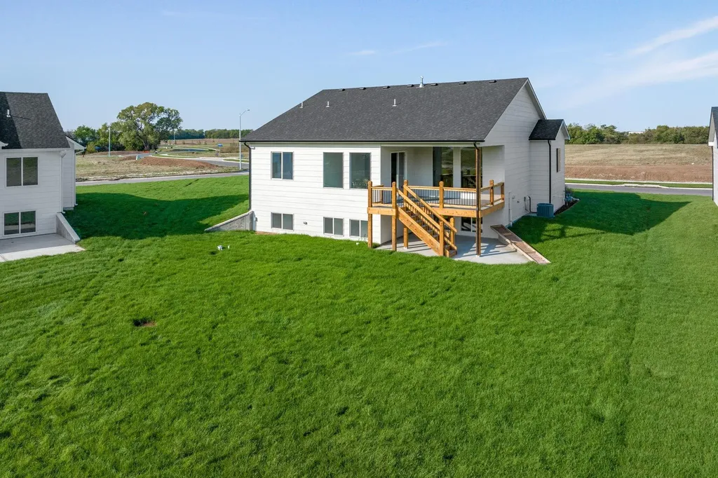 1015 S Brookside Goddard KS 67052