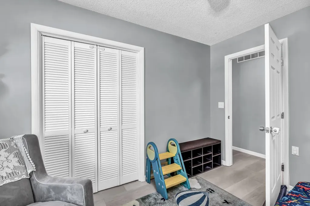 6827 E Bainbridge Road Wichita KS 67226