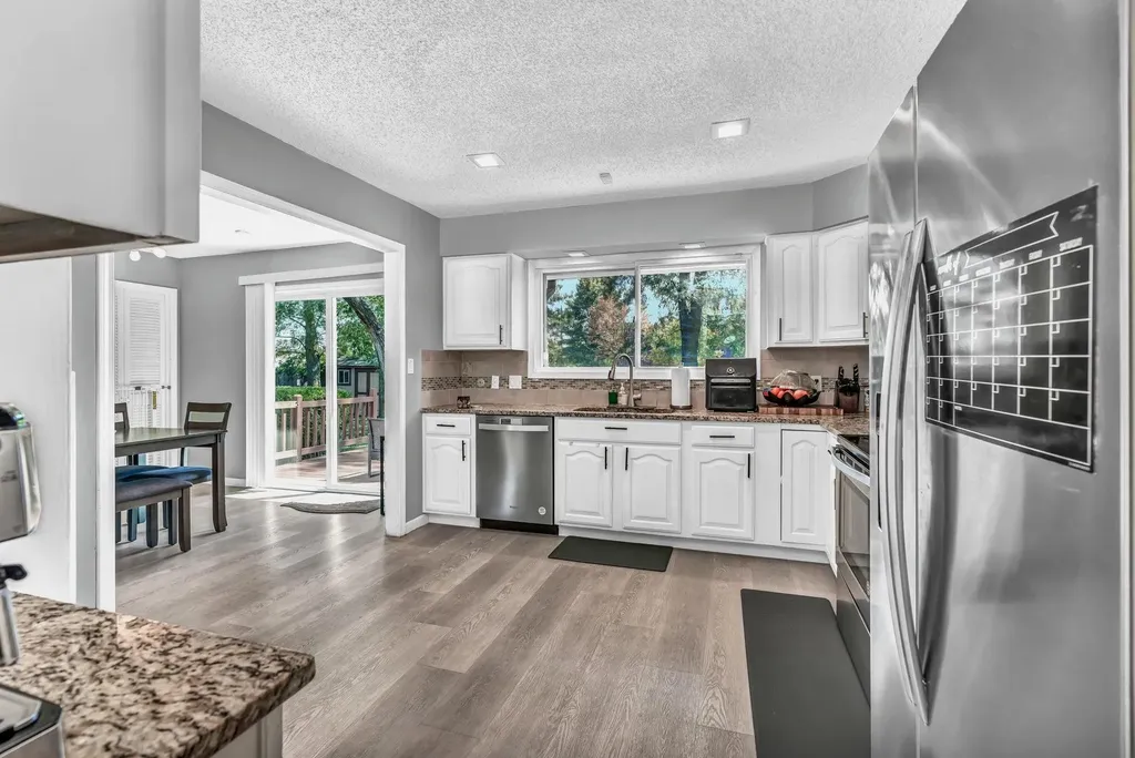 6827 E Bainbridge Road Wichita KS 67226