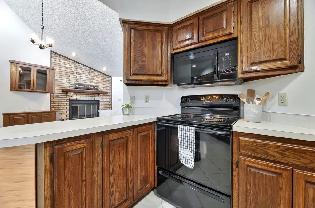 3037 N Longfellow Court Wichita KS 67226