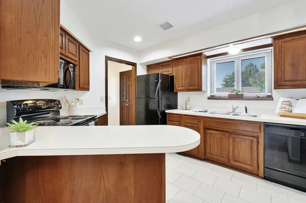 3037 N Longfellow Court Wichita KS 67226