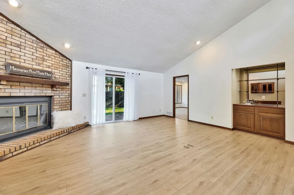 3037 N Longfellow Court Wichita KS 67226
