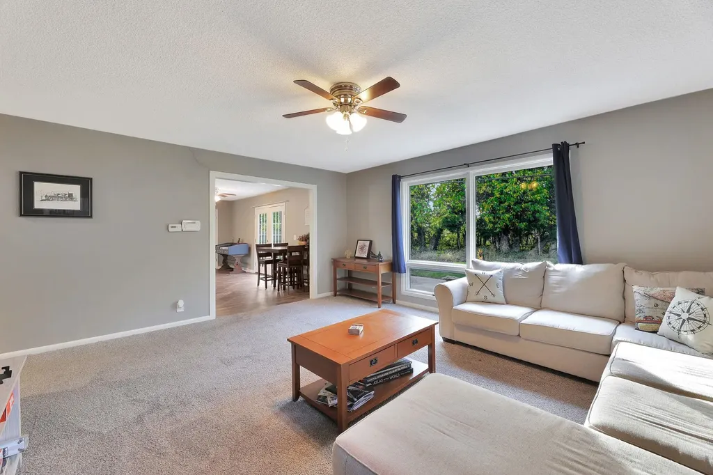 1917 N Edgemoor Wichita KS 67208