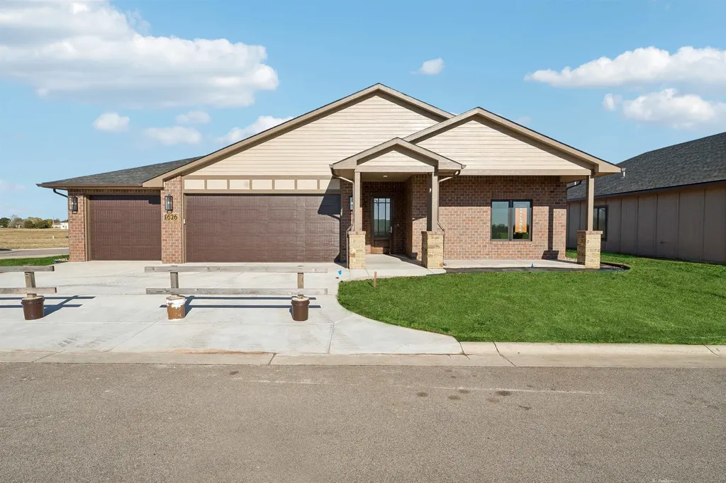 1626 S Dove Place Goddard KS 67052