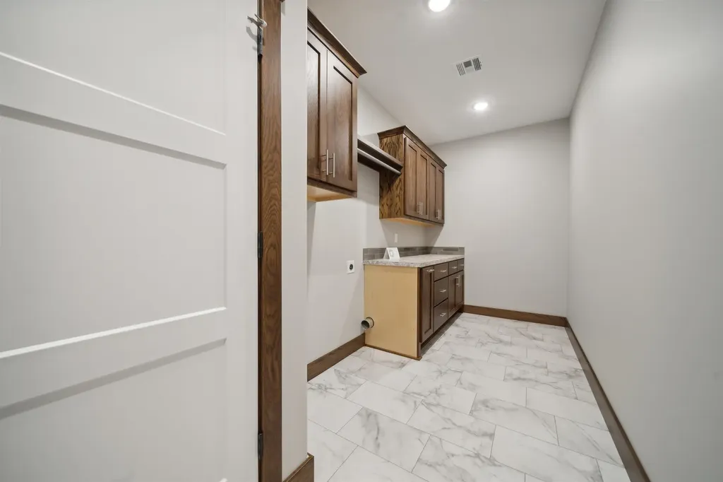 1626 S Dove Place Goddard KS 67052