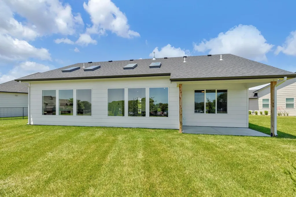 844 N Speyside Circle Andover KS 67002