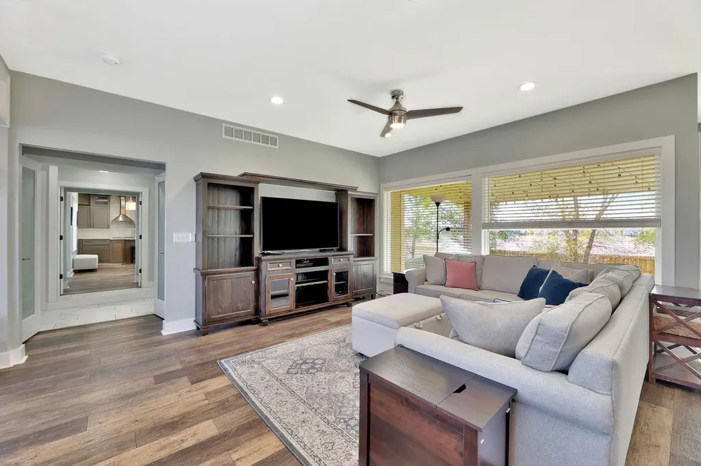 4307 N Ridge Port Street Wichita KS 67205