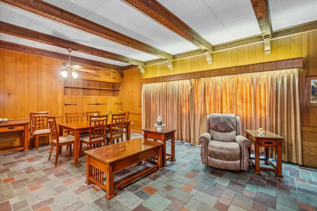 417 S Lexington Road Wichita KS 67218